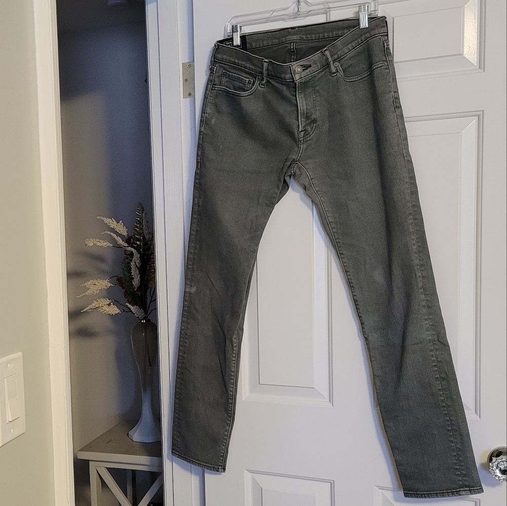 Men's green wash skinny jean